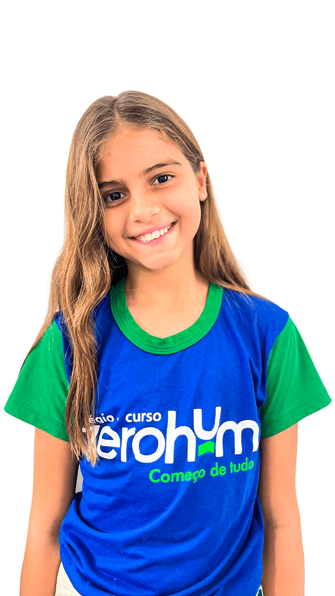 Aluna da Zerohum com a camiseta do Infantil